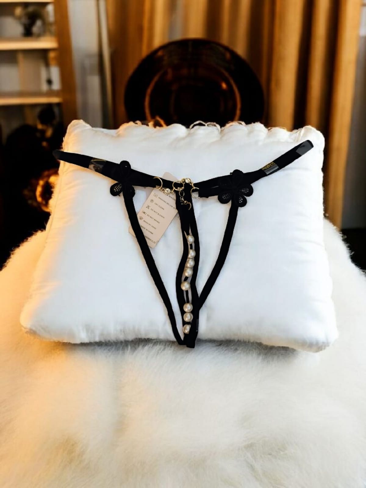Tanga aperlada